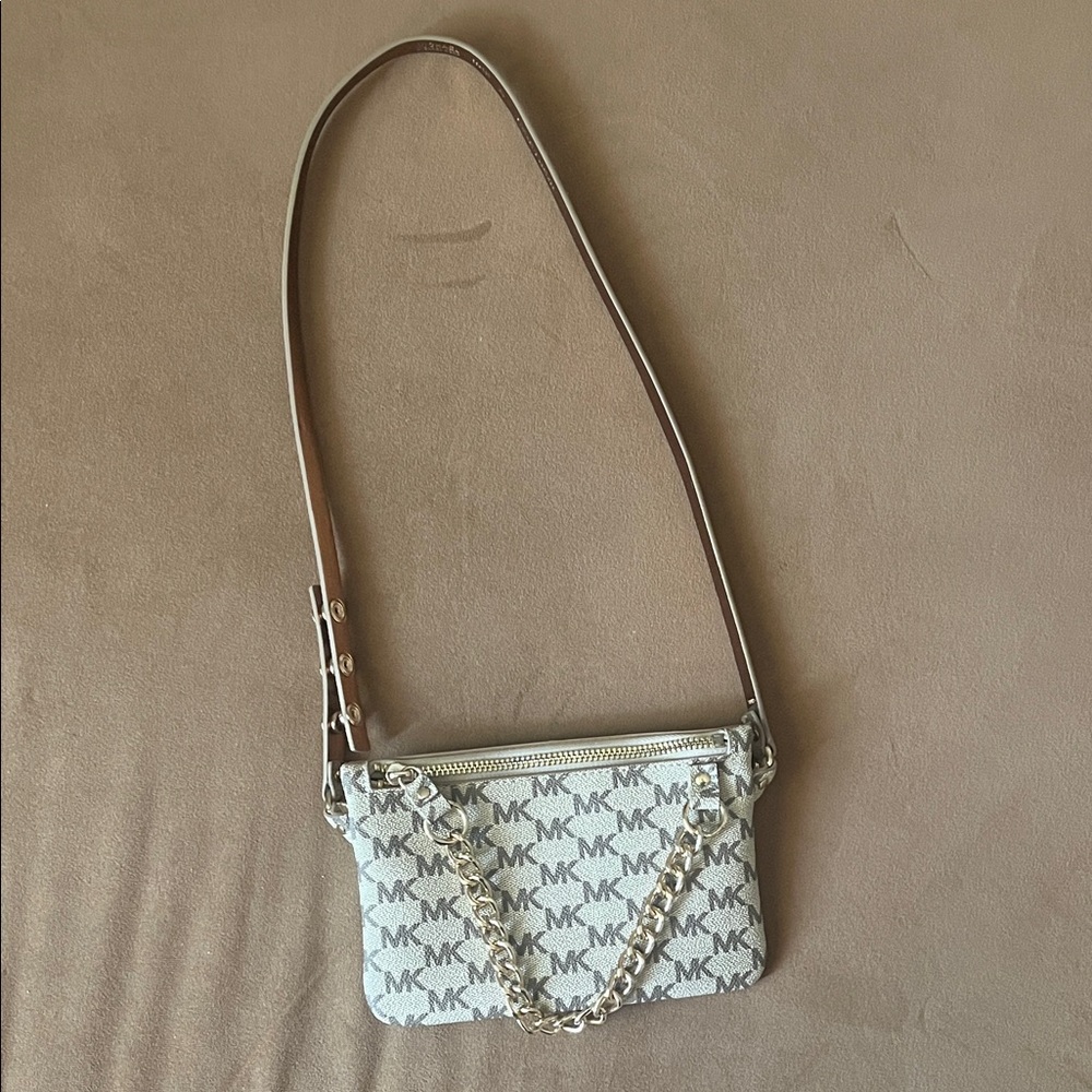 Michael Kors Crossbody Bag